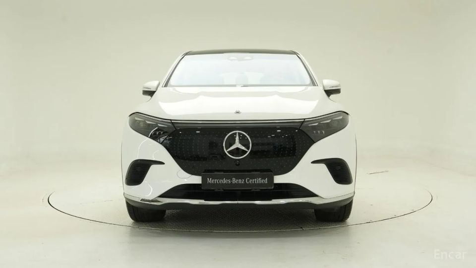 Mercedes-Benz EQS