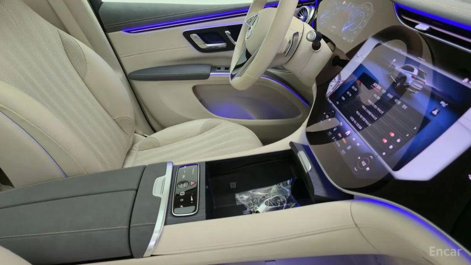 Mercedes-Benz EQS
