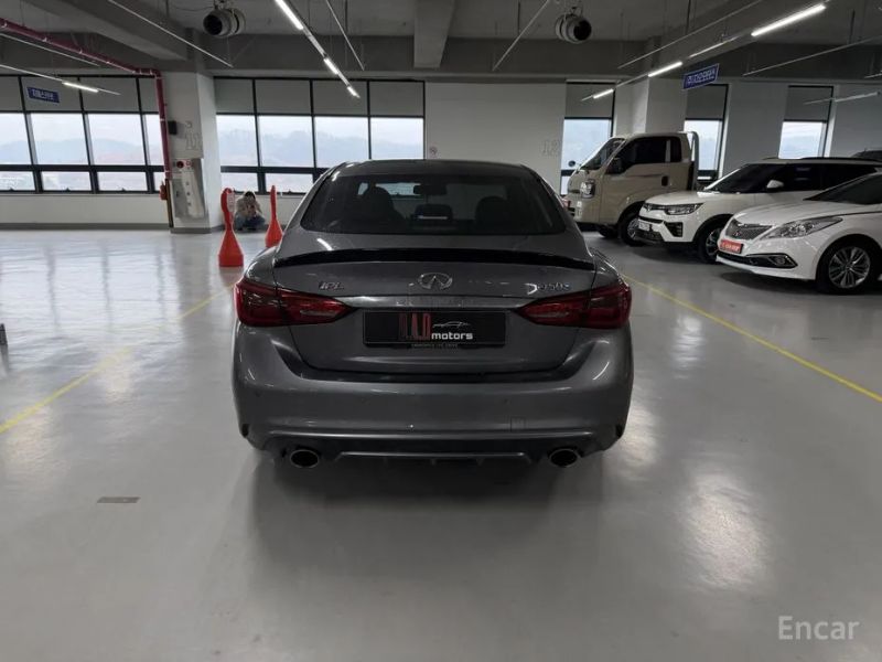 Infiniti Q50