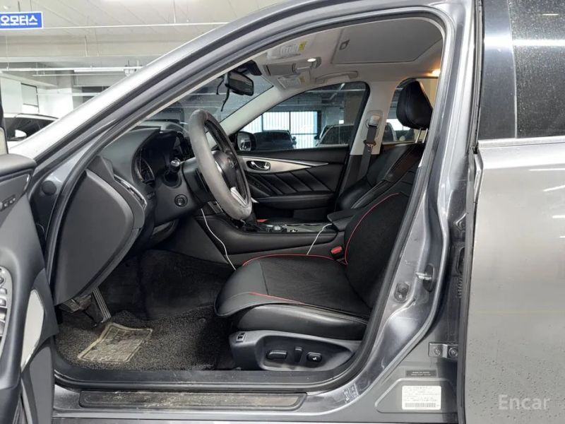 Infiniti Q50