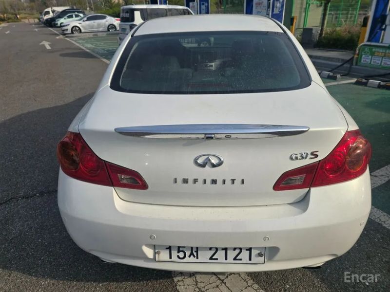 Infiniti G