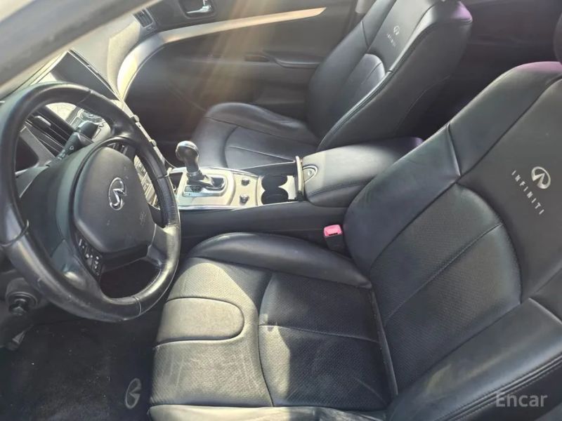 Infiniti G
