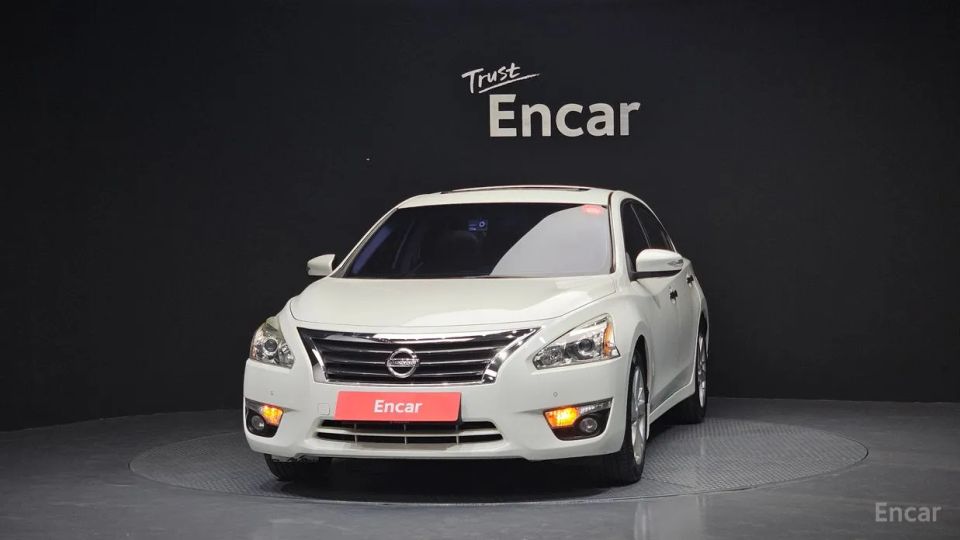 Nissan altima