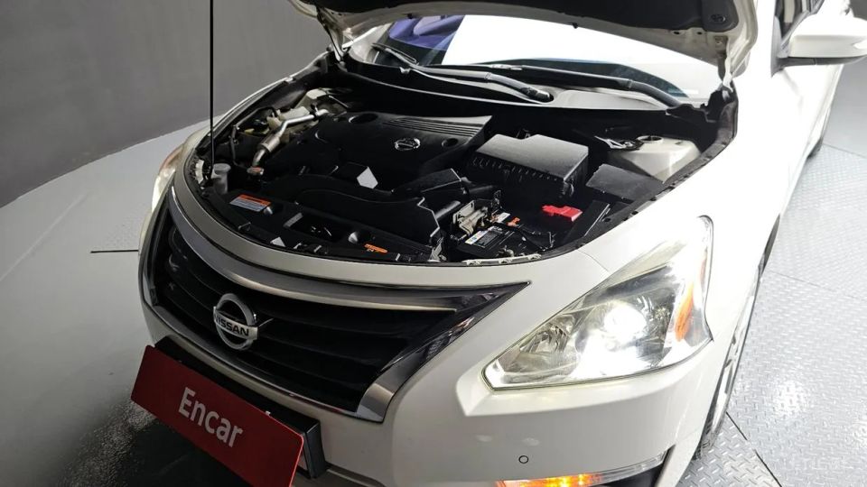 Nissan altima