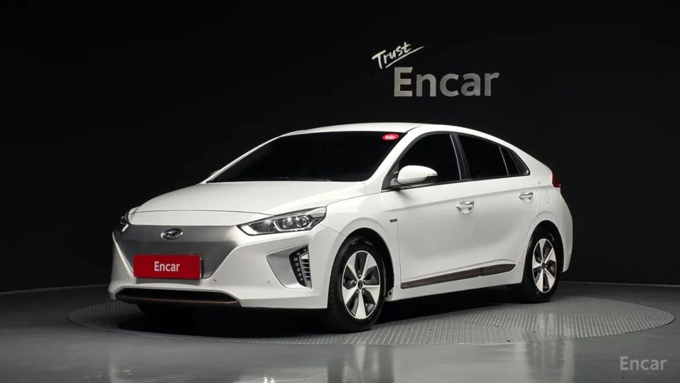 Hyundai Ioniq