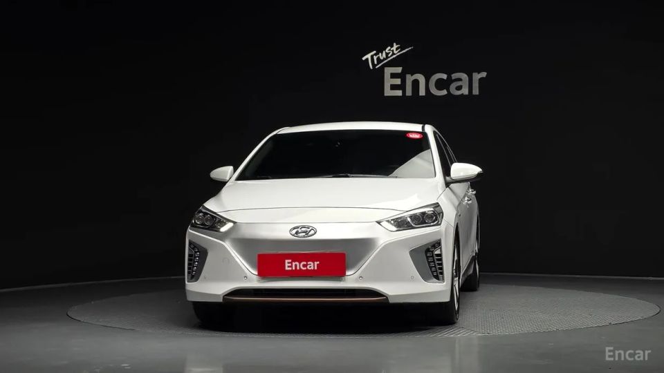 Hyundai Ioniq