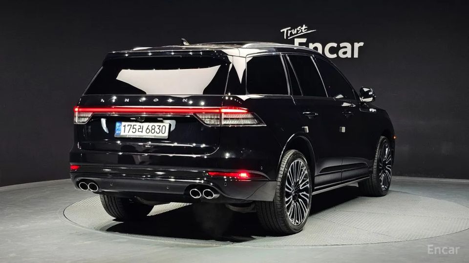 Lincoln Aviator