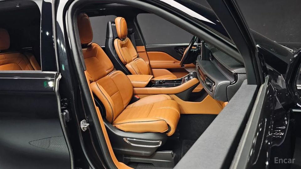 Lincoln Aviator