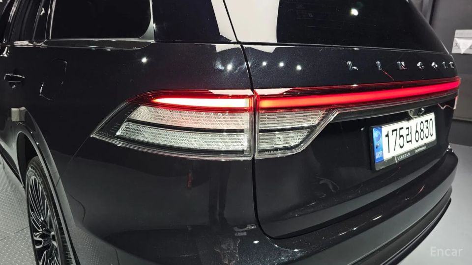 Lincoln Aviator