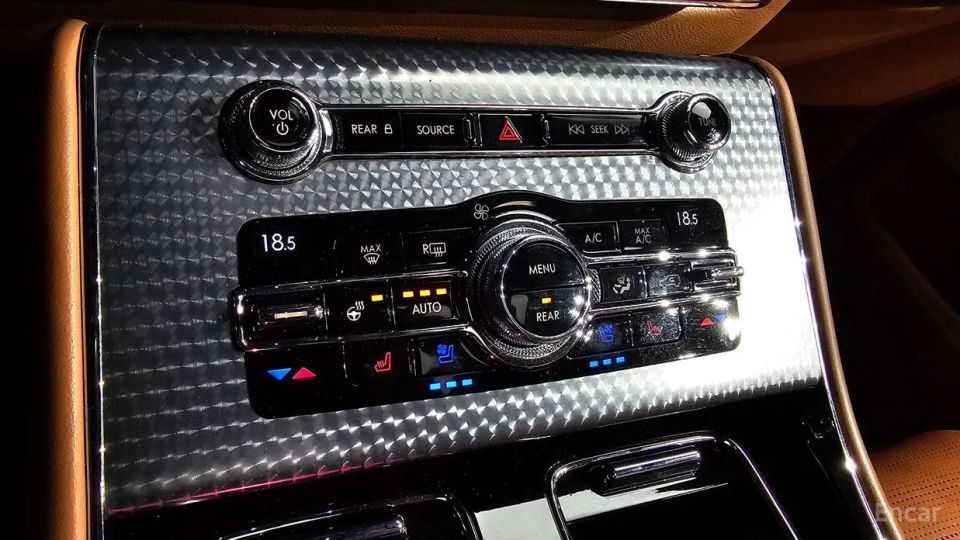 Lincoln Aviator