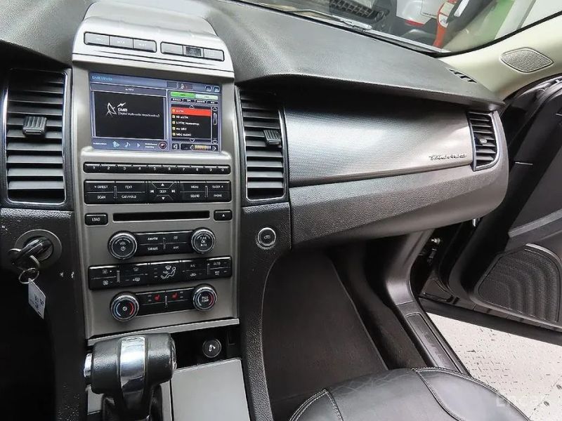 Ford Taurus