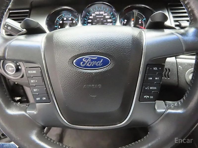 Ford Taurus