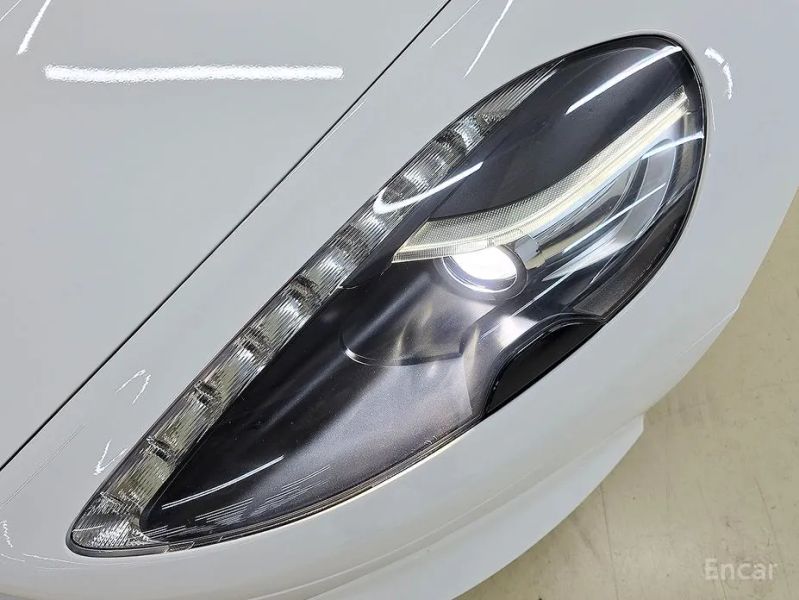 Astonmartin DB9