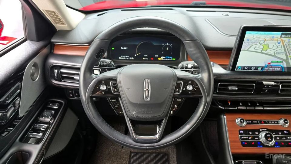 Lincoln Aviator
