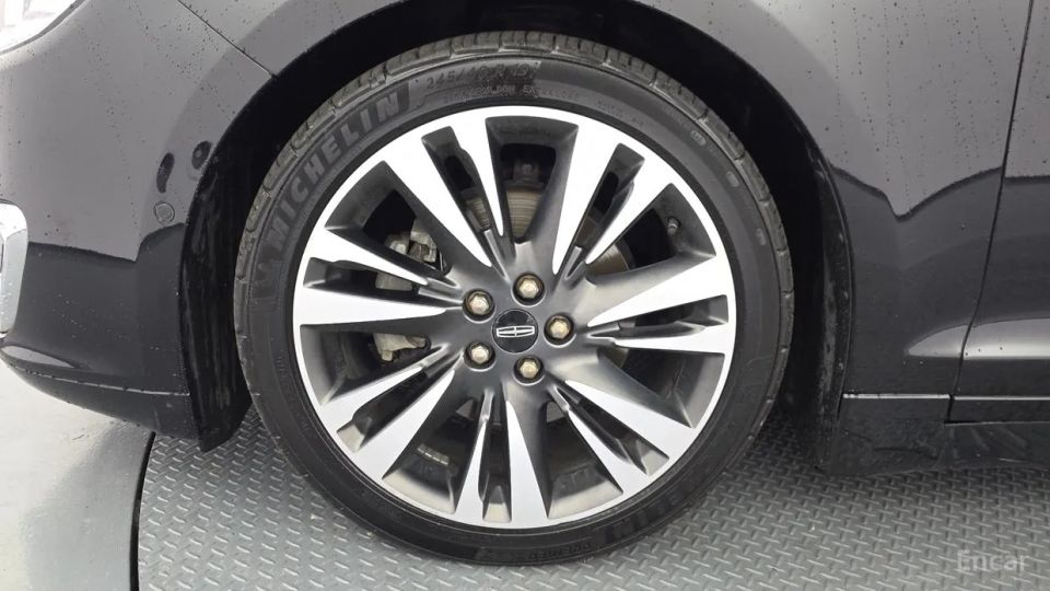 Lincoln MKZ