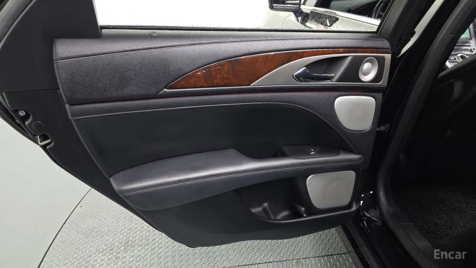 Lincoln MKZ