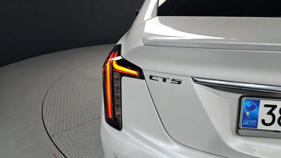 Cadillac CT5