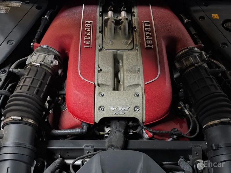 Ferrari 812