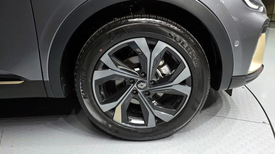 Renault-KoreaSamsung Arkana