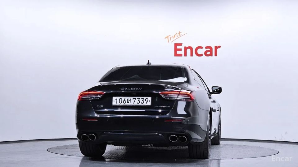 Maserati Quattroporte