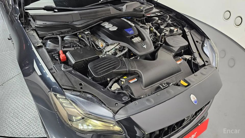 Maserati Quattroporte