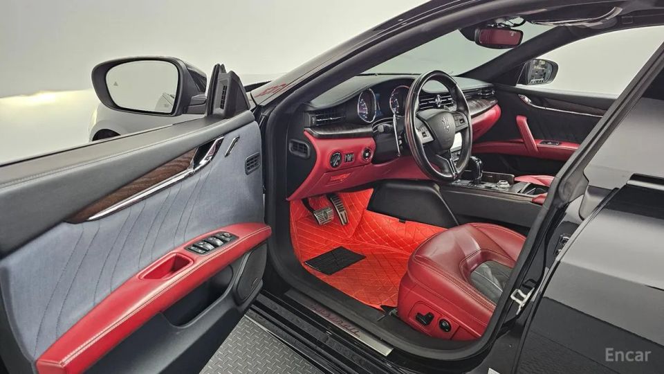 Maserati Quattroporte
