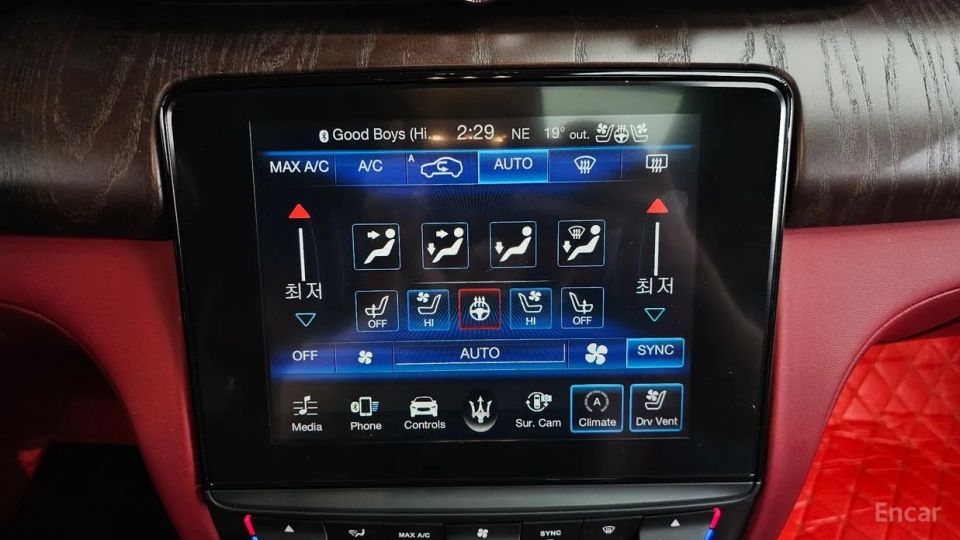 Maserati Quattroporte