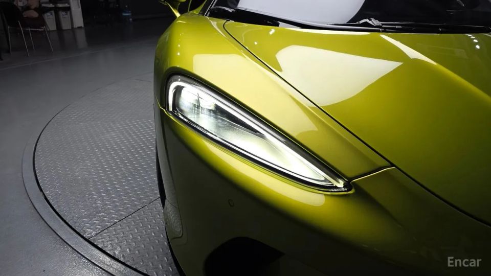 Mclaren GT