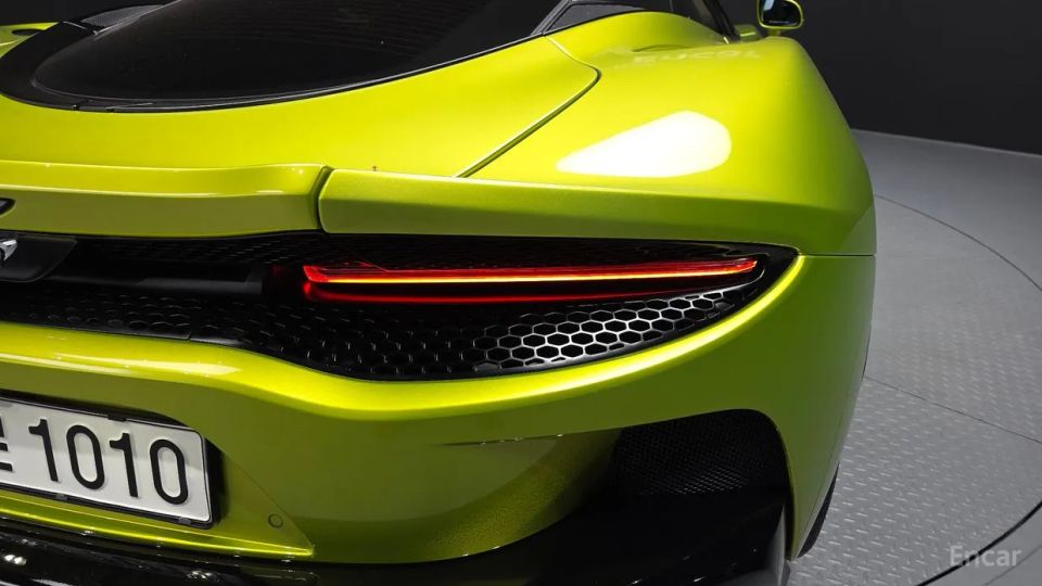 Mclaren GT