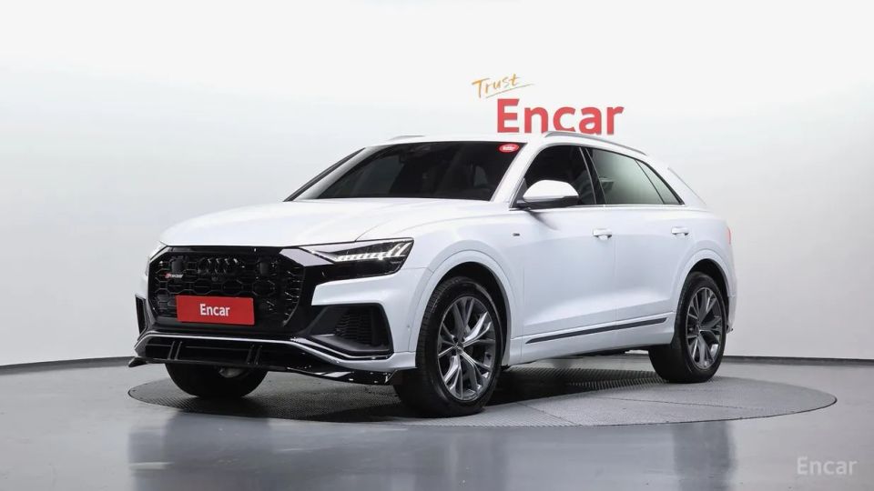 Audi Q8