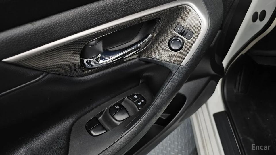 Nissan altima