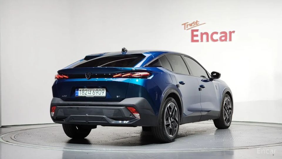 Peugeot 408