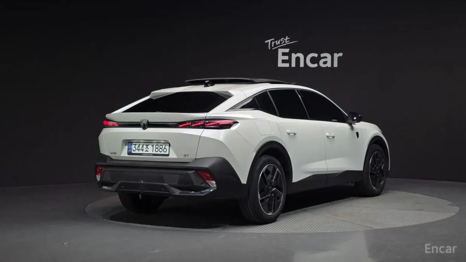 Peugeot 408
