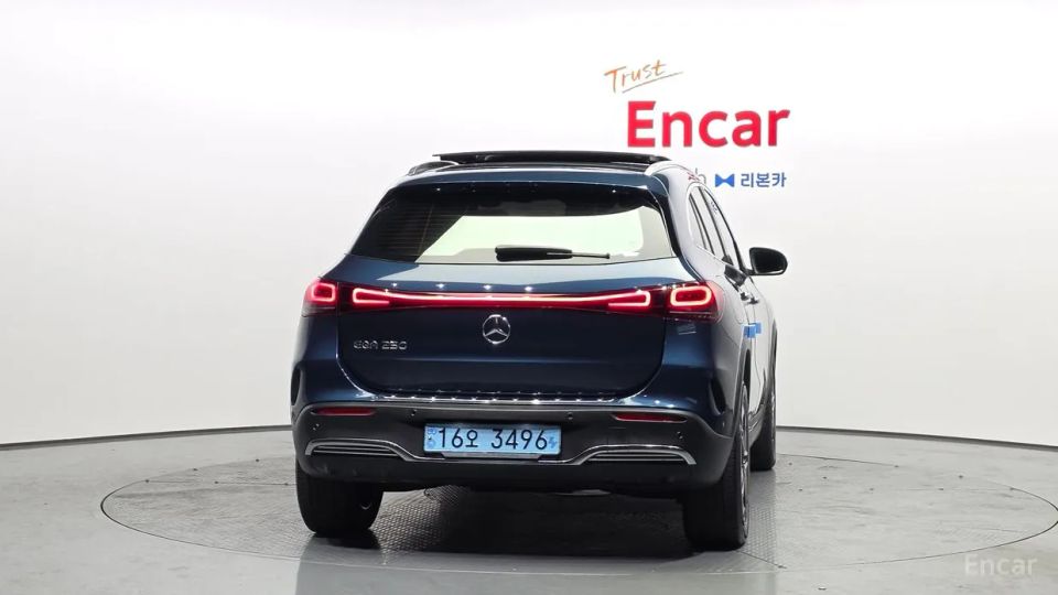 Mercedes-Benz EQA
