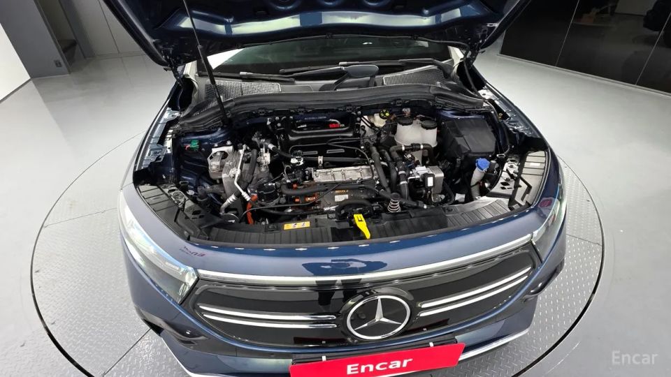 Mercedes-Benz EQA