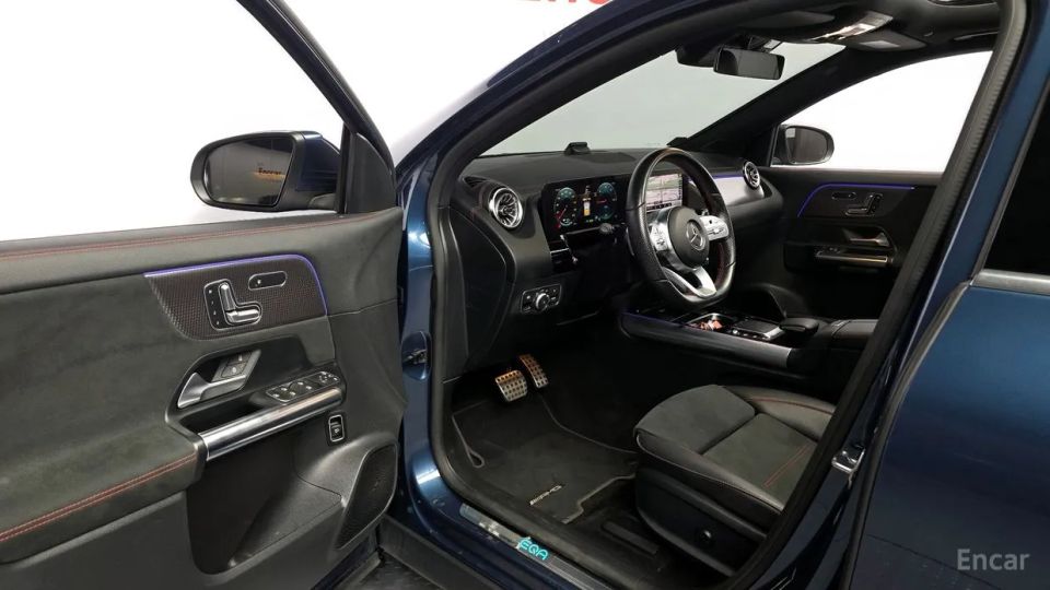 Mercedes-Benz EQA