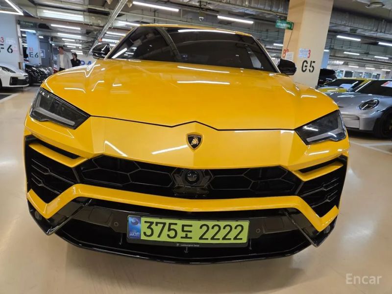 Lamborghini urus