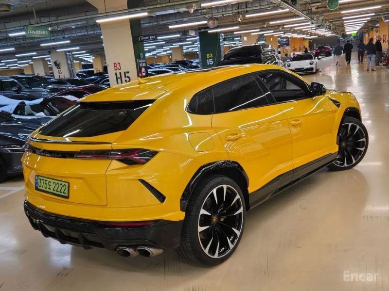 Lamborghini urus