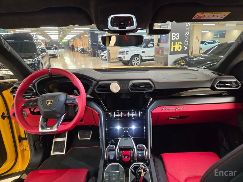Lamborghini urus