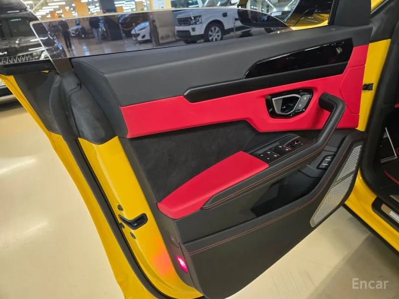 Lamborghini urus