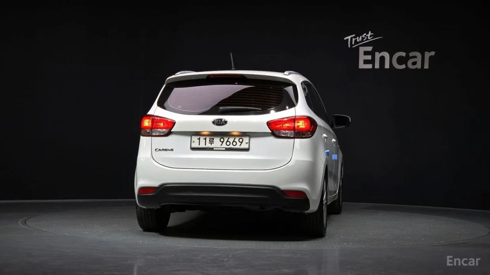 Kia Carens