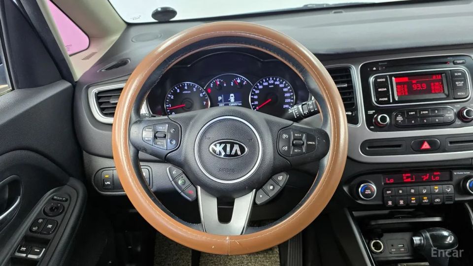 Kia Carens