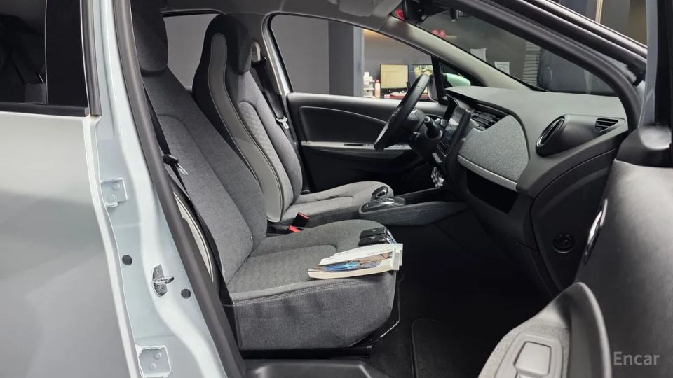 Renault-KoreaSamsung Zoe