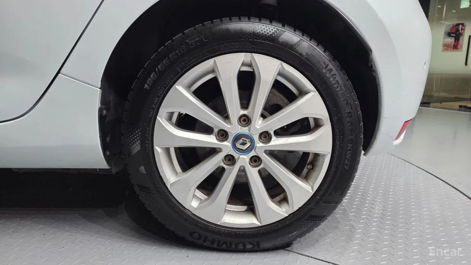 Renault-KoreaSamsung Zoe