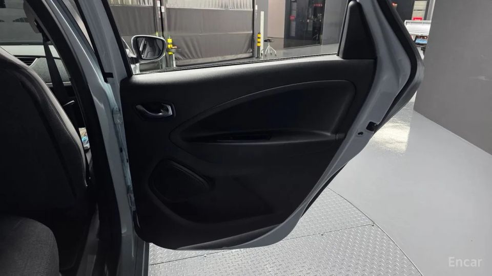 Renault-KoreaSamsung Zoe