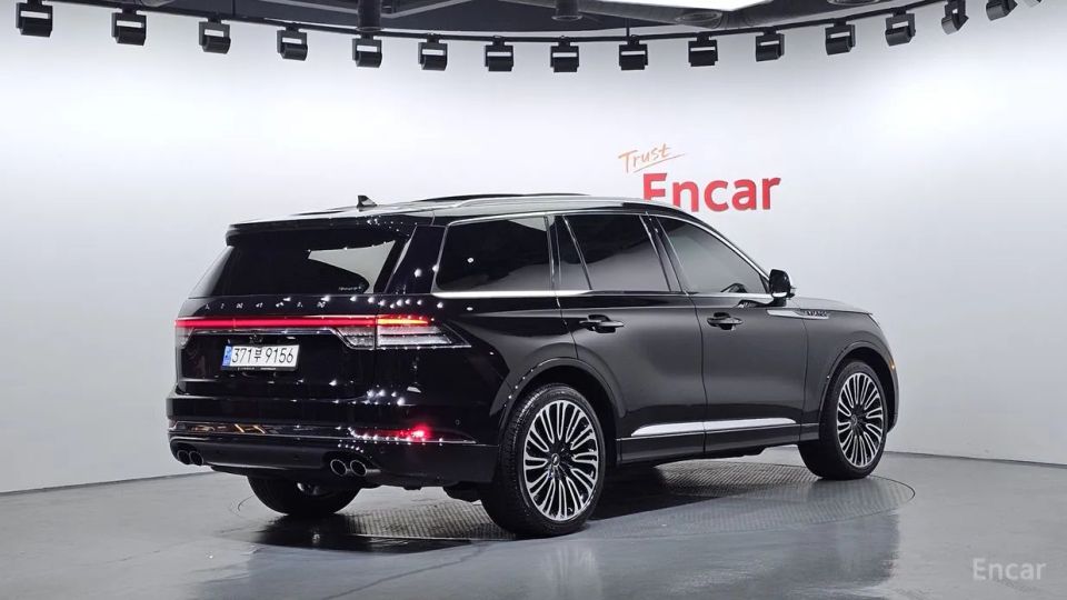 Lincoln Aviator