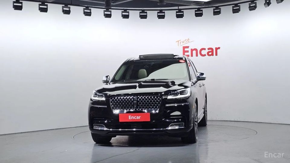 Lincoln Aviator