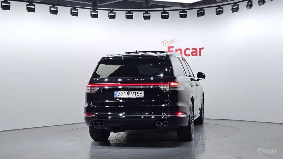 Lincoln Aviator