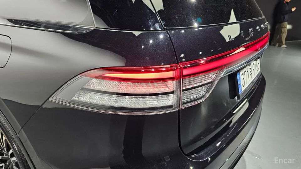 Lincoln Aviator