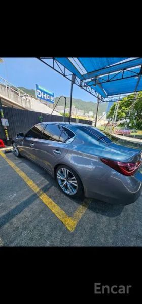 Infiniti Q50